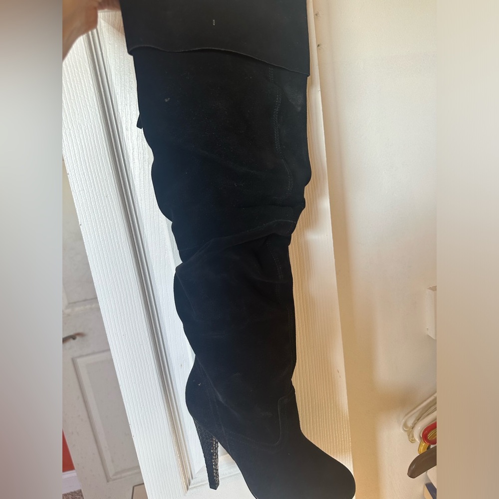 THIGH HIGH GENUINE SUEDE OVER-THE-KNEE BOOTS